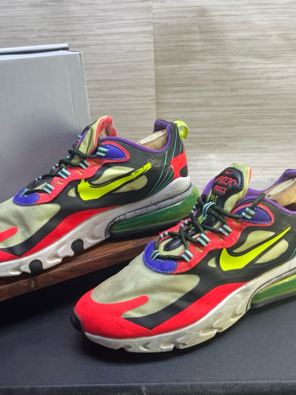 Nike Men’s Neon Yellow, Red & Purple Multicolor Sneakers